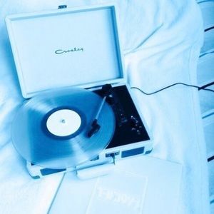 Meet your Posher, Isabel